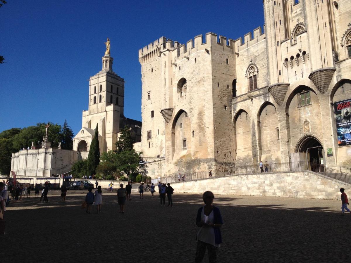 Appartement En Avignon à Les Angles  Extérieur photo